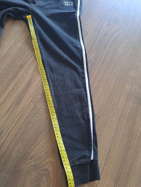 Dievcenske nezateplene teplaky v. 146, coccodrillo,146