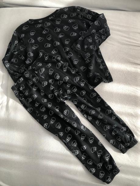 Pyžamo reserved c. 110, reserved,110