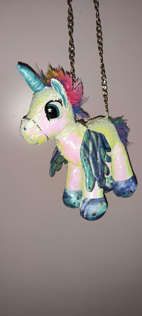 Kabelka jednorožec,