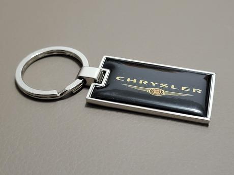 Kľúčenka chrysler 5 x 2,5cm,