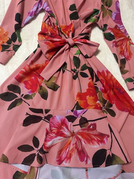 Asymetrické kvetované šaty chantall 40, chantall,l / m