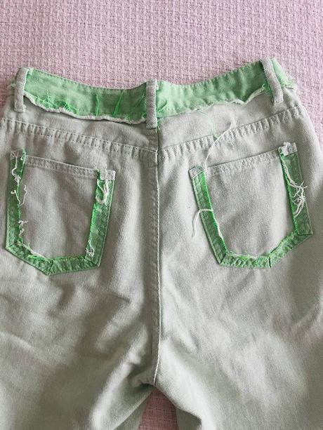 Zelenkavé rifle široké, m