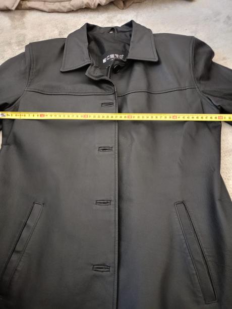 Predám koženú bundu, 