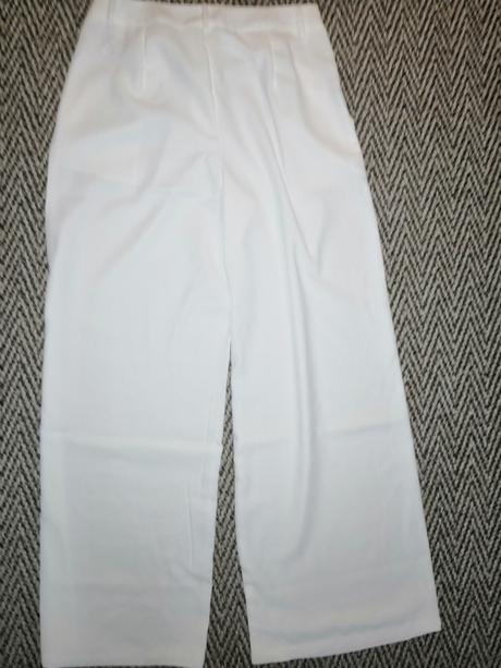 Biele široké nohavice, s