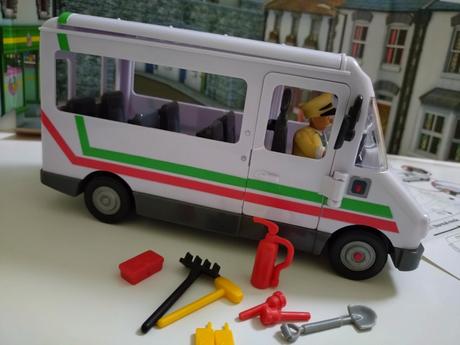 Autobus z požiarnika sama, 