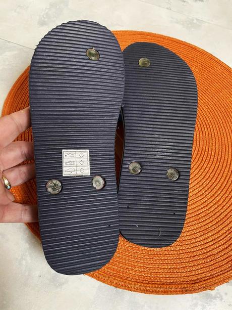 Plážové šlapky, 38