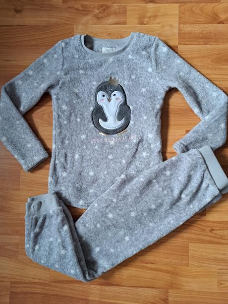 Teplé pyžamko, f&f,122
