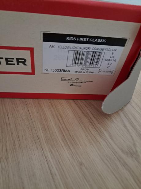 Dievcenske gumaky, hunter,27