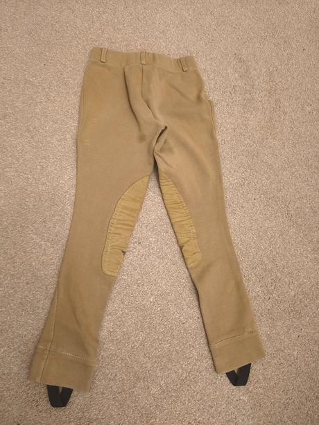 Jazdecke nohavice, 128