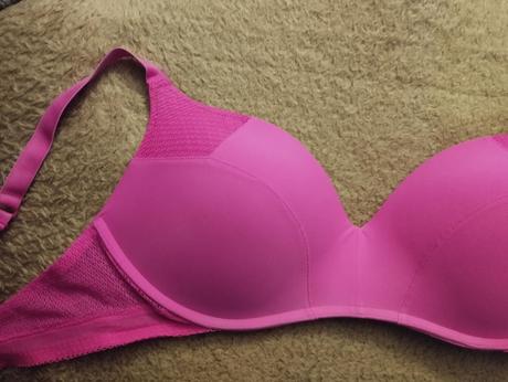 Wonderbra luxusna podprsenka, 85d