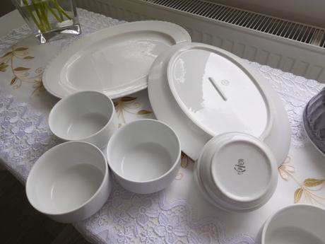 Porcelánové veľké taniere +misky na kompot značené, 