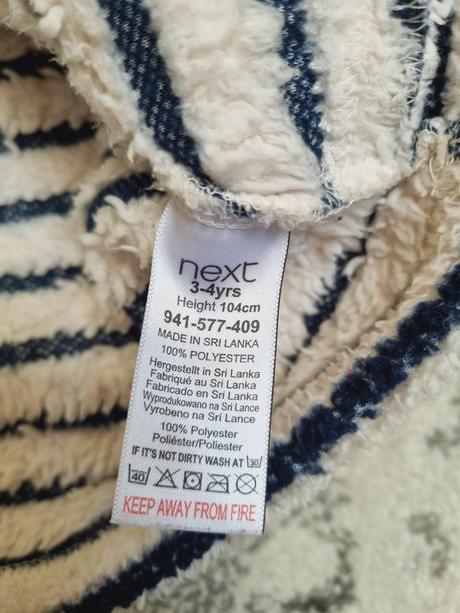 B2090 hrubá chlpatka, next,104