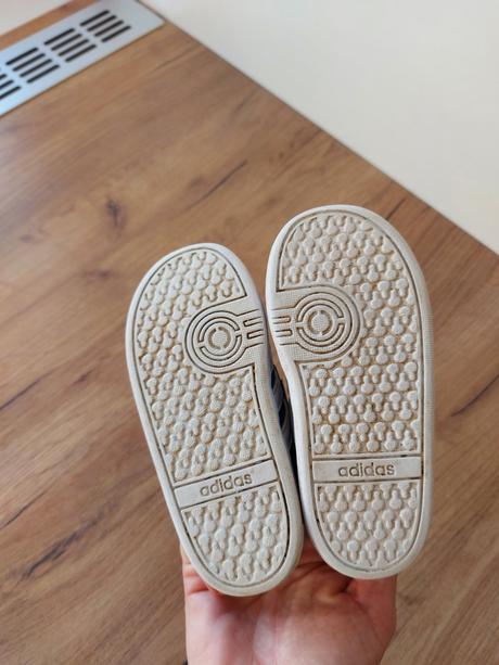 Adidas tenisky, adidas,22