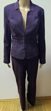 Elegantný kostým, 38