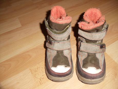 Čižmičky, baťa,24