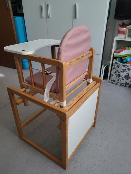 Stolička na kŕmenie 2v1,