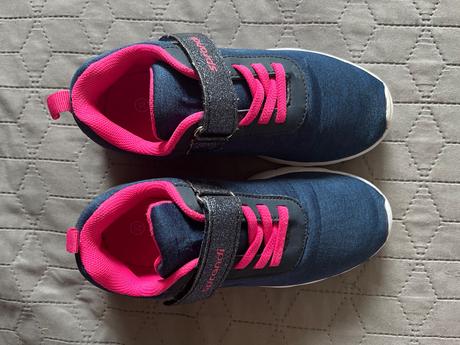 Ľahučké tenisky (aj na telesnú), sprandi,32