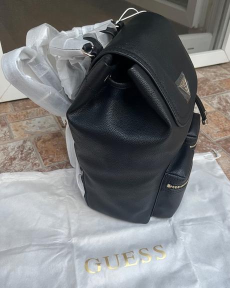 Nový ruksak guess s visačkou, guess