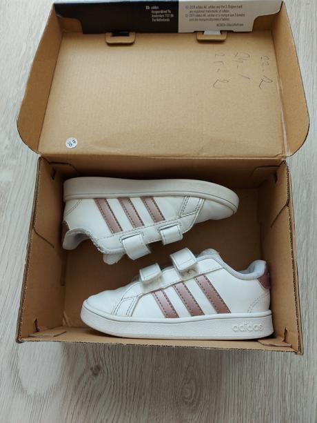 Tenisky, adidas,25