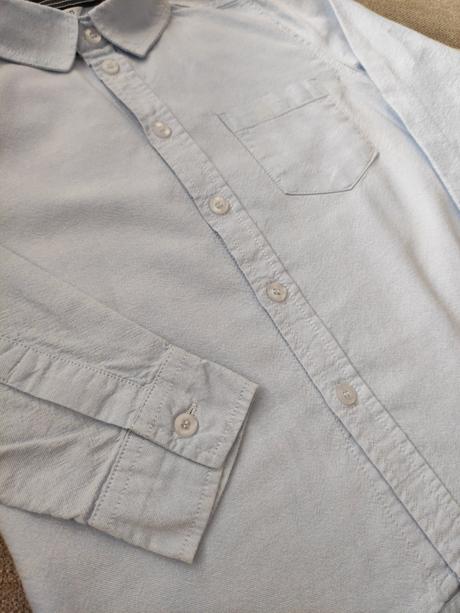 Bledomodrá košeľa, 116