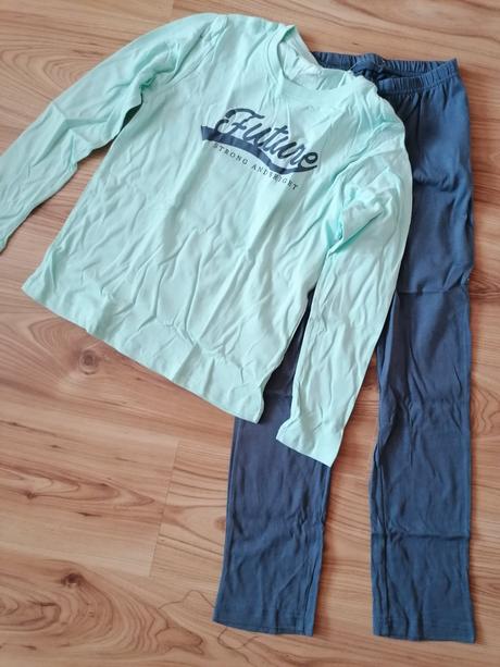 Pyžamko, pepperts,146 / 152