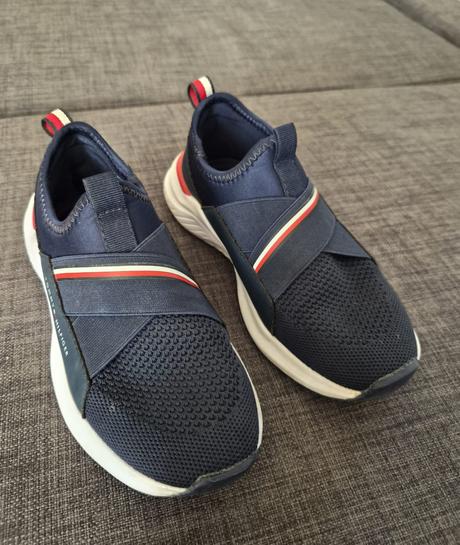 Predam detske tenisky tommy hilfiger, tommy hilfiger,33