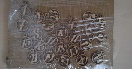 Čísla na advetny kalendar,