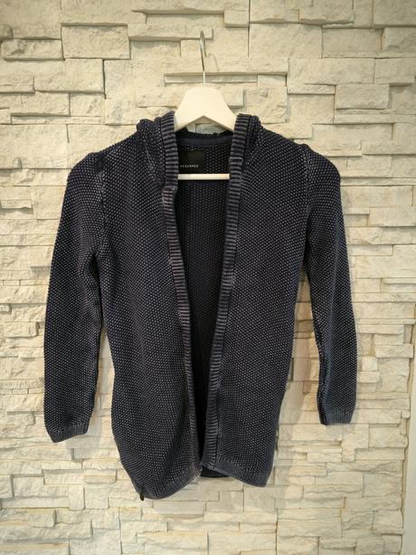 Sveter 128, reserved,128