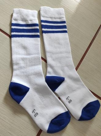 Ponožky na futbal, 33