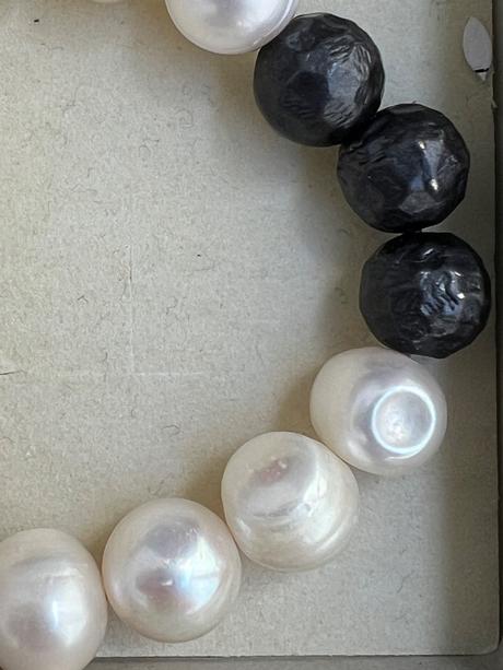 Prekrasny naramok majorica vacsie perly,