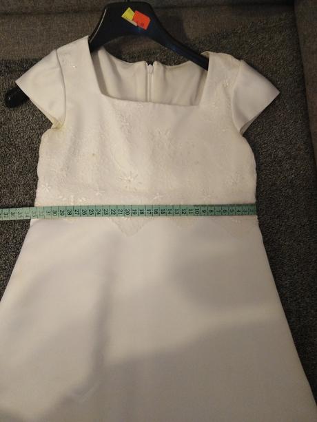 Šaty na 1.sv.prijmanie, 134