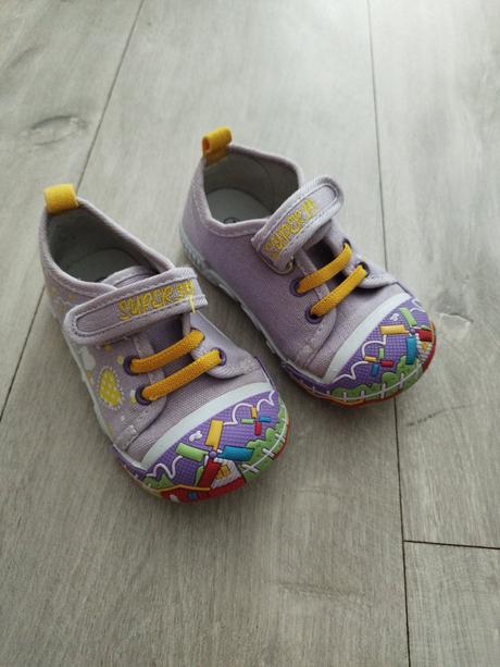 Tenisky, super in,24