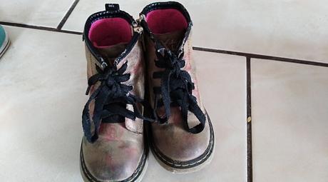 Kvalitné prechodné cizmy kozené, 25