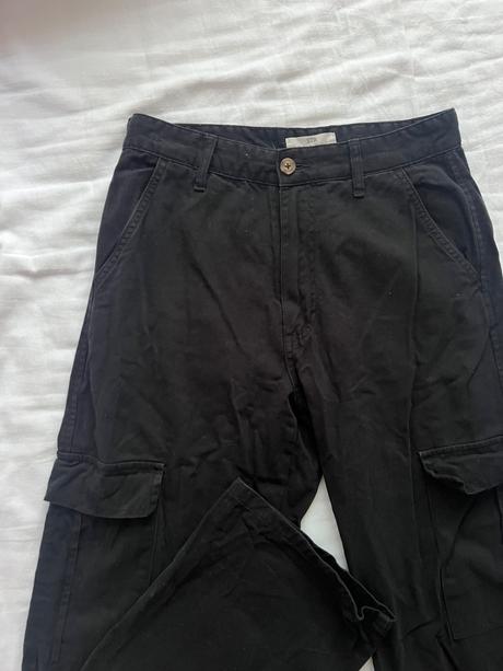 Cierne nohavice s vreckami, stradivarius,40