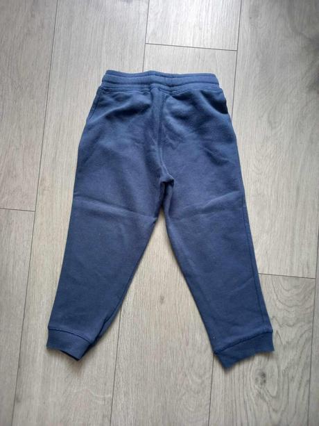 Tepláky 98/104, lupilu,98