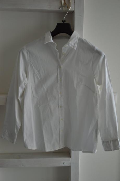 Biela košeľa, 48