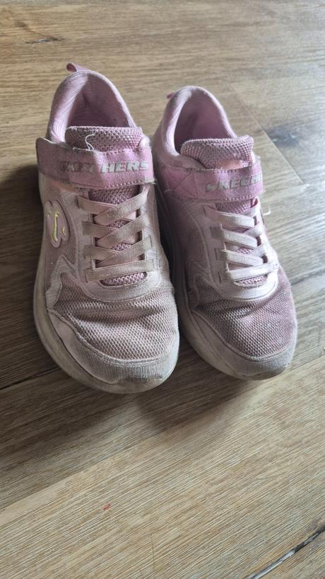 Skechers, skechers,34