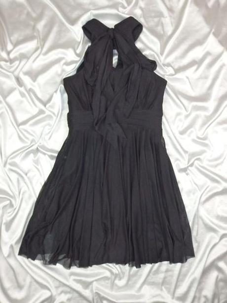 Kvalitné čierne spoločenské šaty, 40