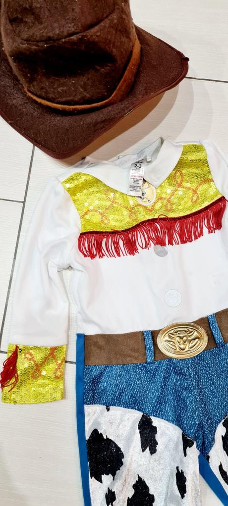 Kostym jessie toy storty, 