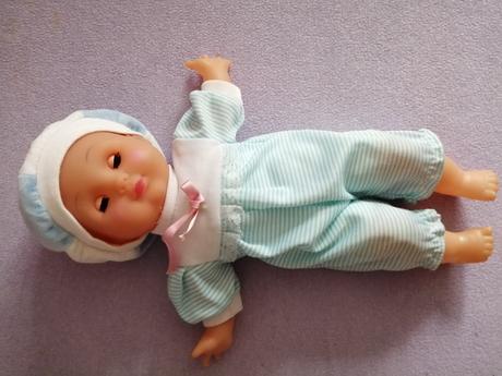 Bábika v modrom oblečeni, 