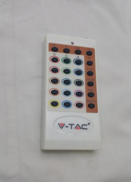 Led farebný rgb vonkajší reflektor 30w s diaľkovým, 