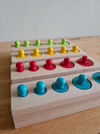 Montessori valčeky,