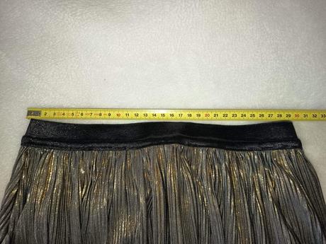 Zlata plisovana sukna yfk, 146