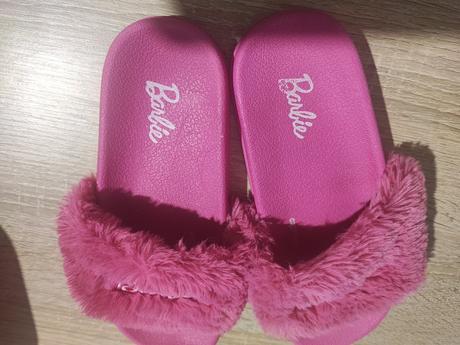 Šľapky barbie, 33