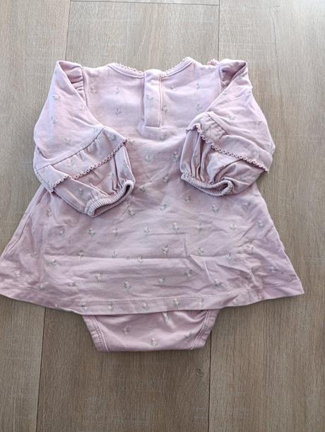 Šatičky reserved, reserved,62