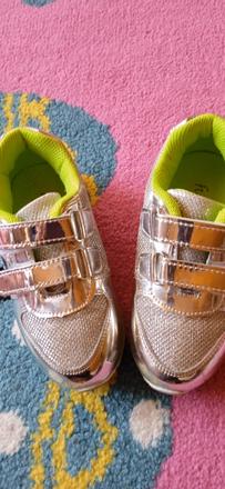 Botasky strieborne, 27