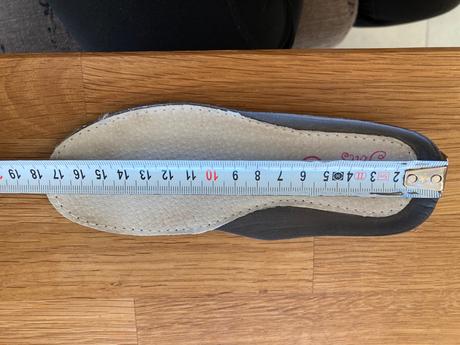 Kozene sandalky s kvietkom, 27