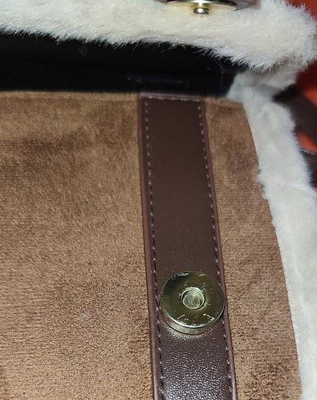 Hnedá krásna dámska kabelka, 