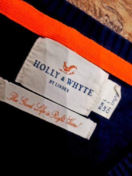 Sveter holy & white vel 36-38-40, m