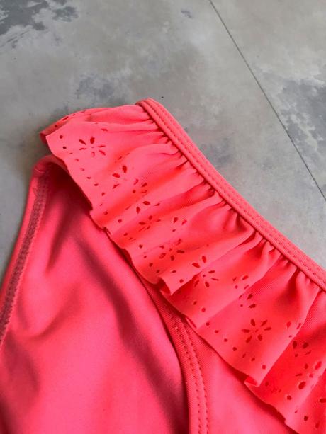 Neónkové plavky na optické zväčšenie pŕs s/m, s